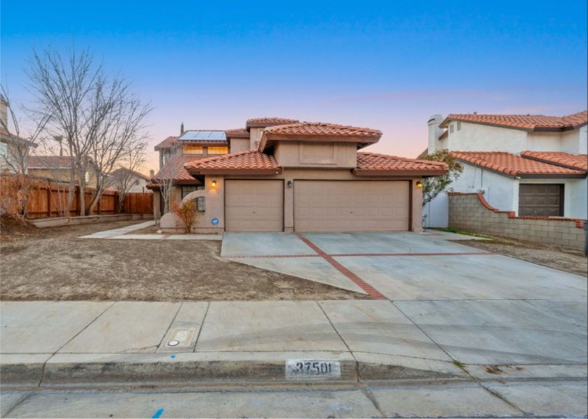 37501 Arbor Ln after: professional twilight photo